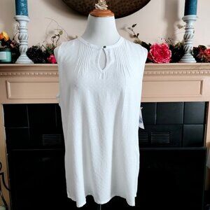 Indigo GNW Sleeveless Boho Top L White Embroidered Pinch Pleats Keyhole Woven